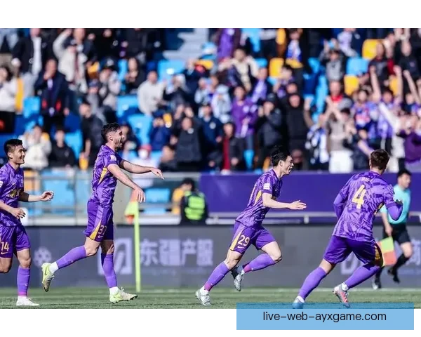 足球直播粤语解说全面解析赛事实时激情观赛新体验高清流畅专业陪伴